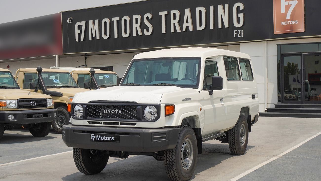 تويوتا لاند كروزر 70 4.0L V6 M/T