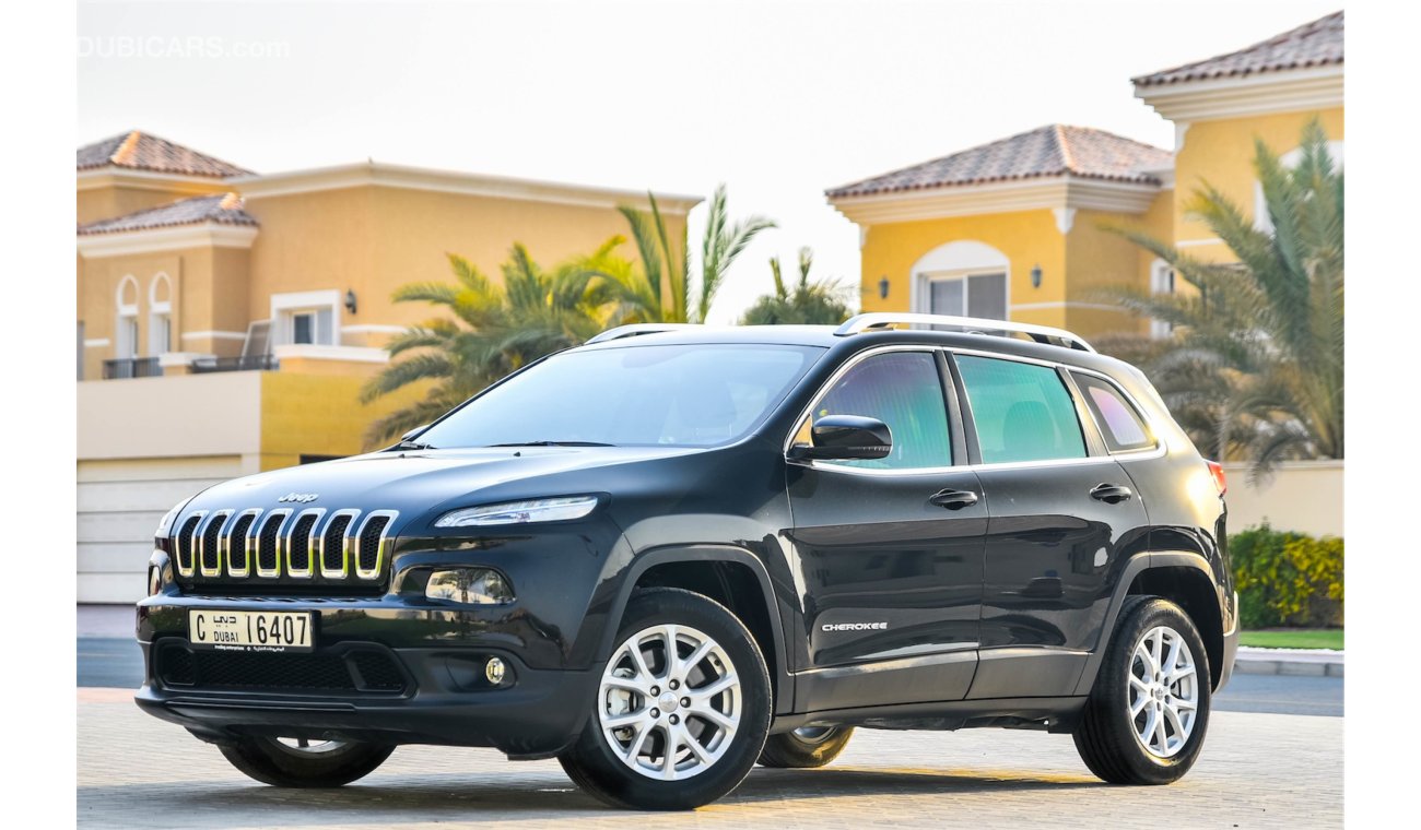 Jeep Cherokee 4X4 LONGITUDE - 2016 - Under Agency Warranty! - AED 1,547 PM - 0 Downpayment