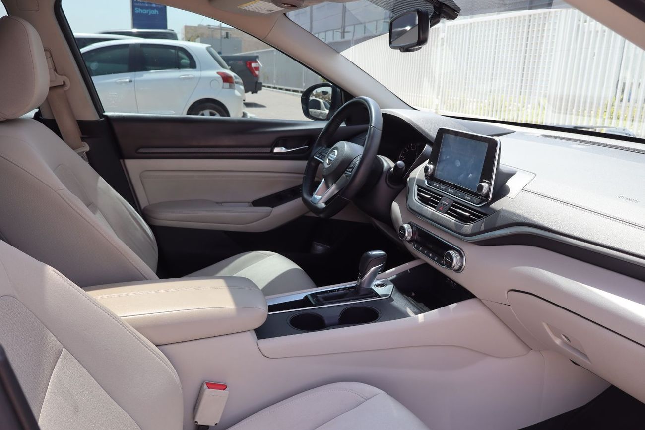 Nissan Altima SV 2.5L