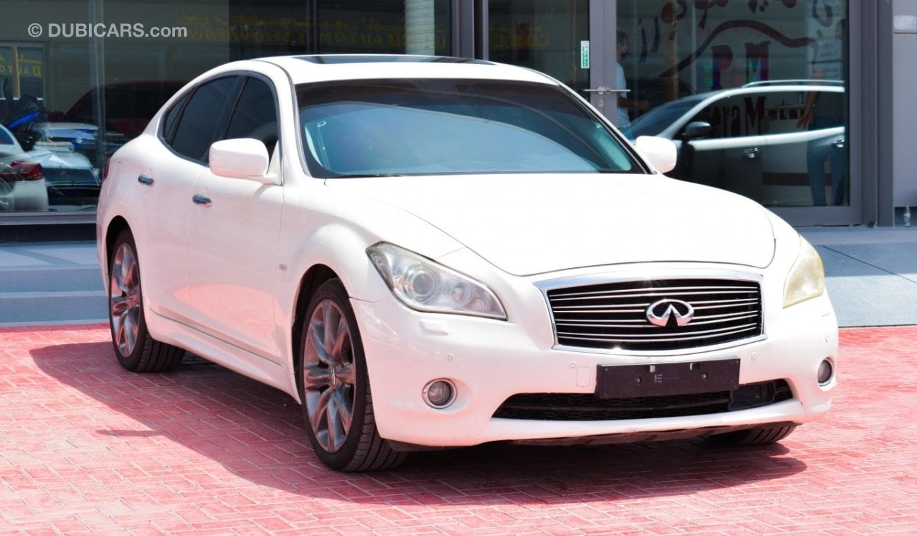 Infiniti M56