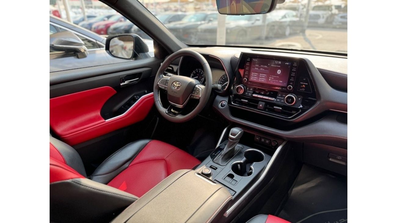 Toyota Highlander Limited Toyota Highlander XSE / V6 / 2021 / Canadian Clean Title