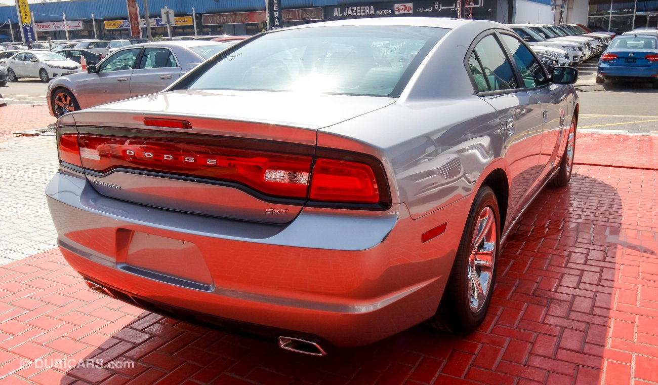 Dodge Charger SXT