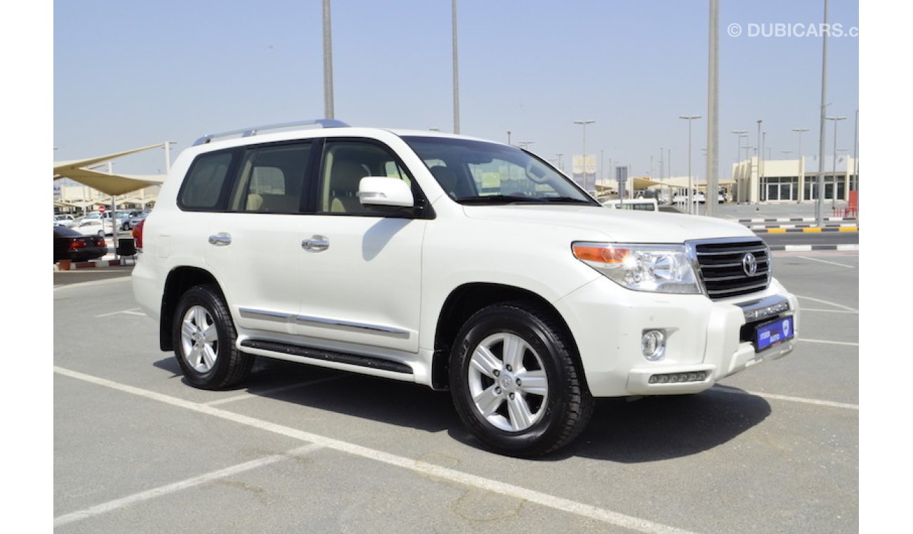 Toyota Land Cruiser GXR V8