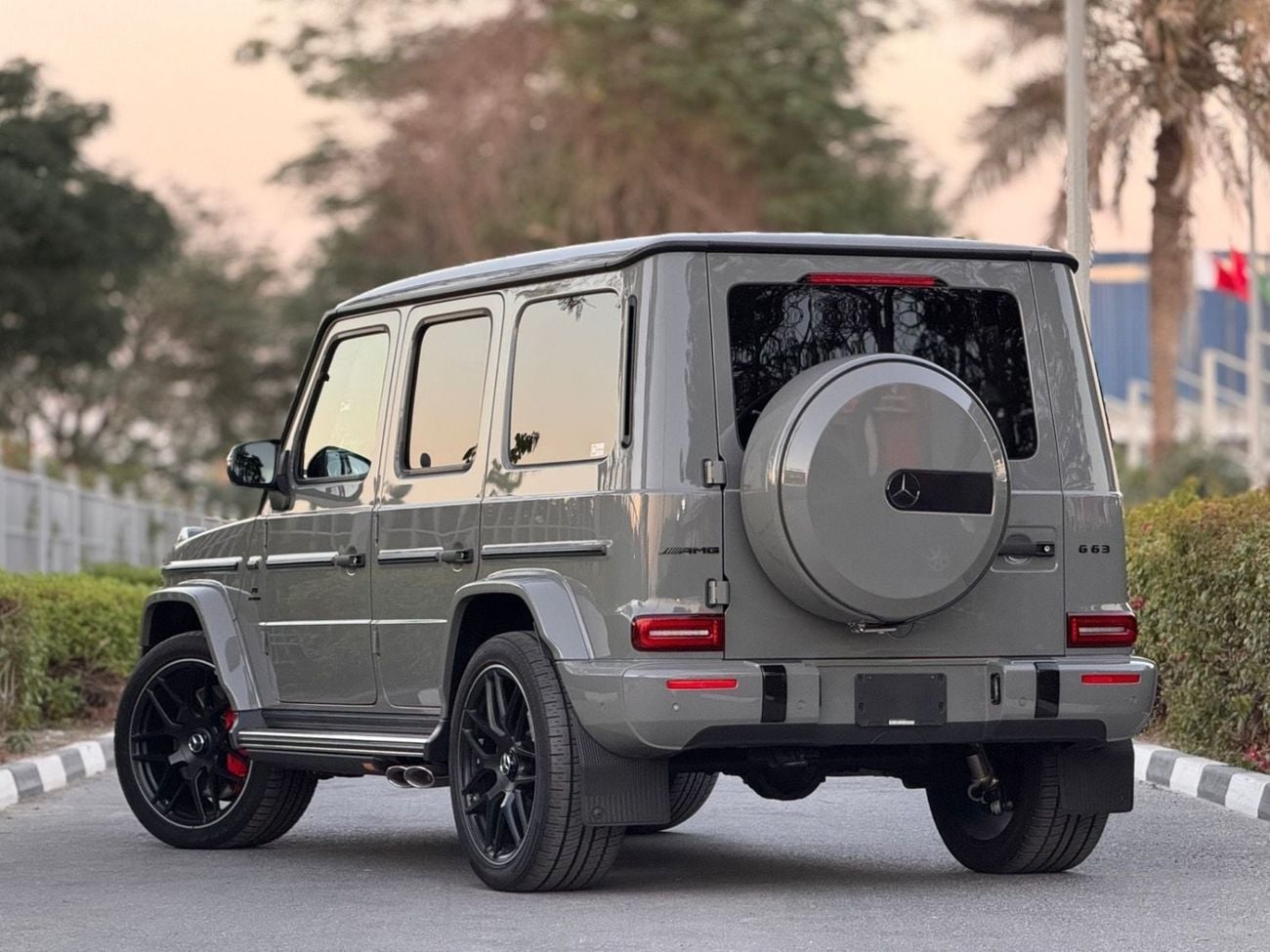 مرسيدس بنز G 63 AMG  DOUBLE NIGHT PACKAGE 2024 / NARDO GREY
