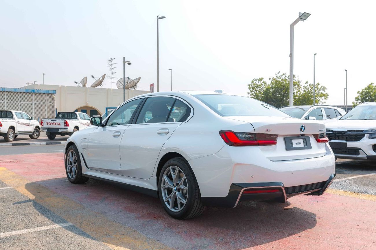 BMW i3 2025 BMW i3 eDrive35L – M Power Kit (EV) FOR EXPORT White