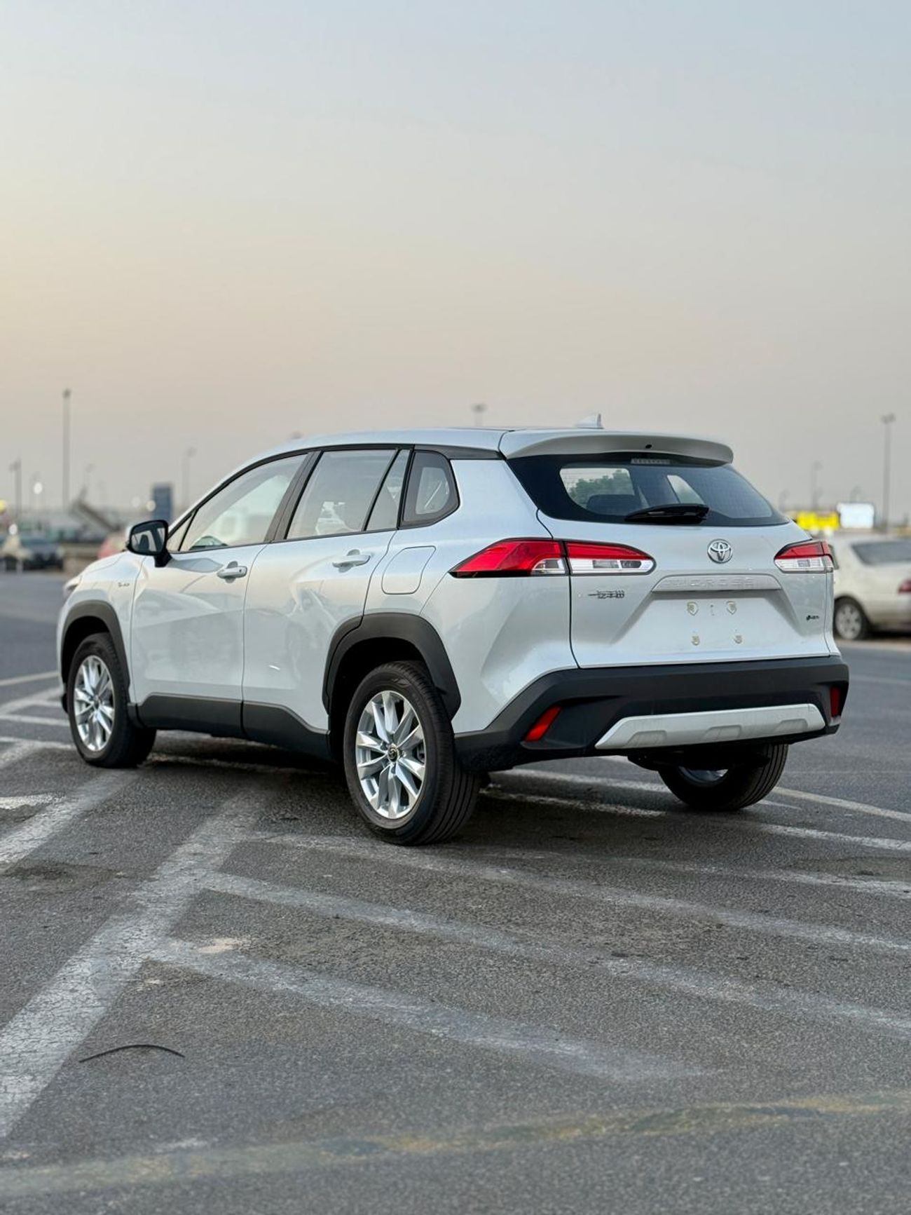 تويوتا كورولا كروس Toyota Corolla Cross Hybrid 2.0L