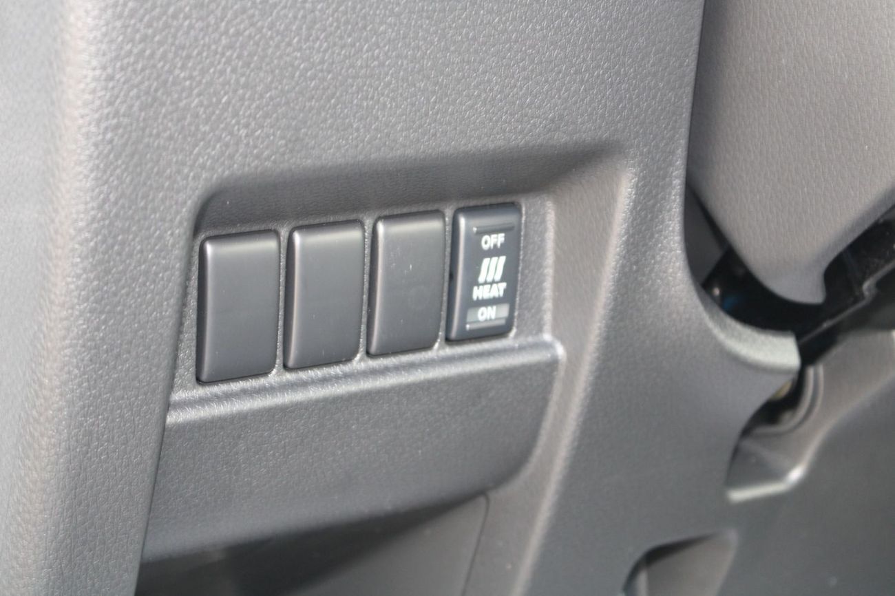 Nissan Urvan NISSAN URVAN 2.5L DIESEL 15-SEATER HIGH ROOF NARROW BODY CX MANUAL