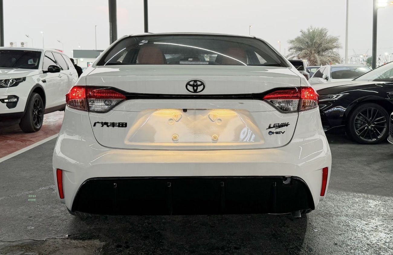 تويوتا ليفين Luxury Edition 2025 EXPORT ONLY