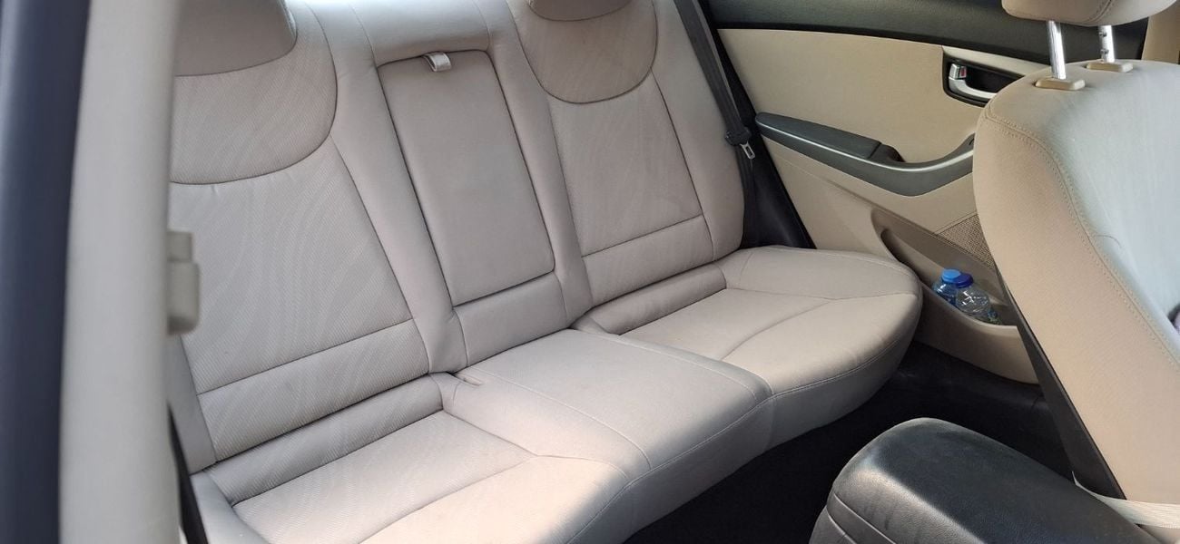 Hyundai Elantra HYUNDAI ELANTRA 2015