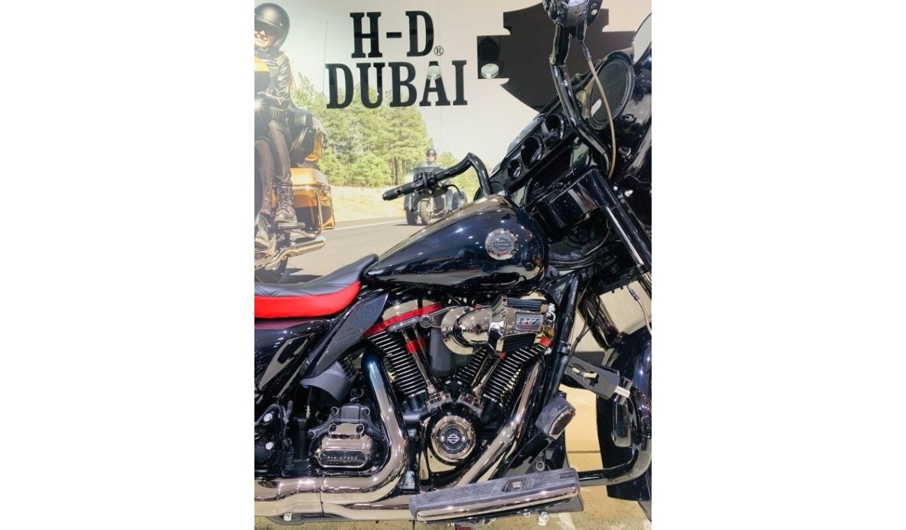 هارلي ديفيدسون CVO CVO STREET GLIDE/GCC