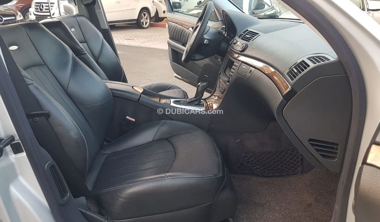 Mercedes-Benz E 55 AMG Mercedes Benz E55 model 2005 japan car prefect condition full option low mileage