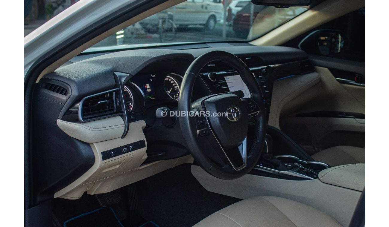 Toyota Camry Limited Toyota Camry hybrid Model : 2020 Price: 90,000 dirhams  Mileage: 58,000 km  Gulf specificati