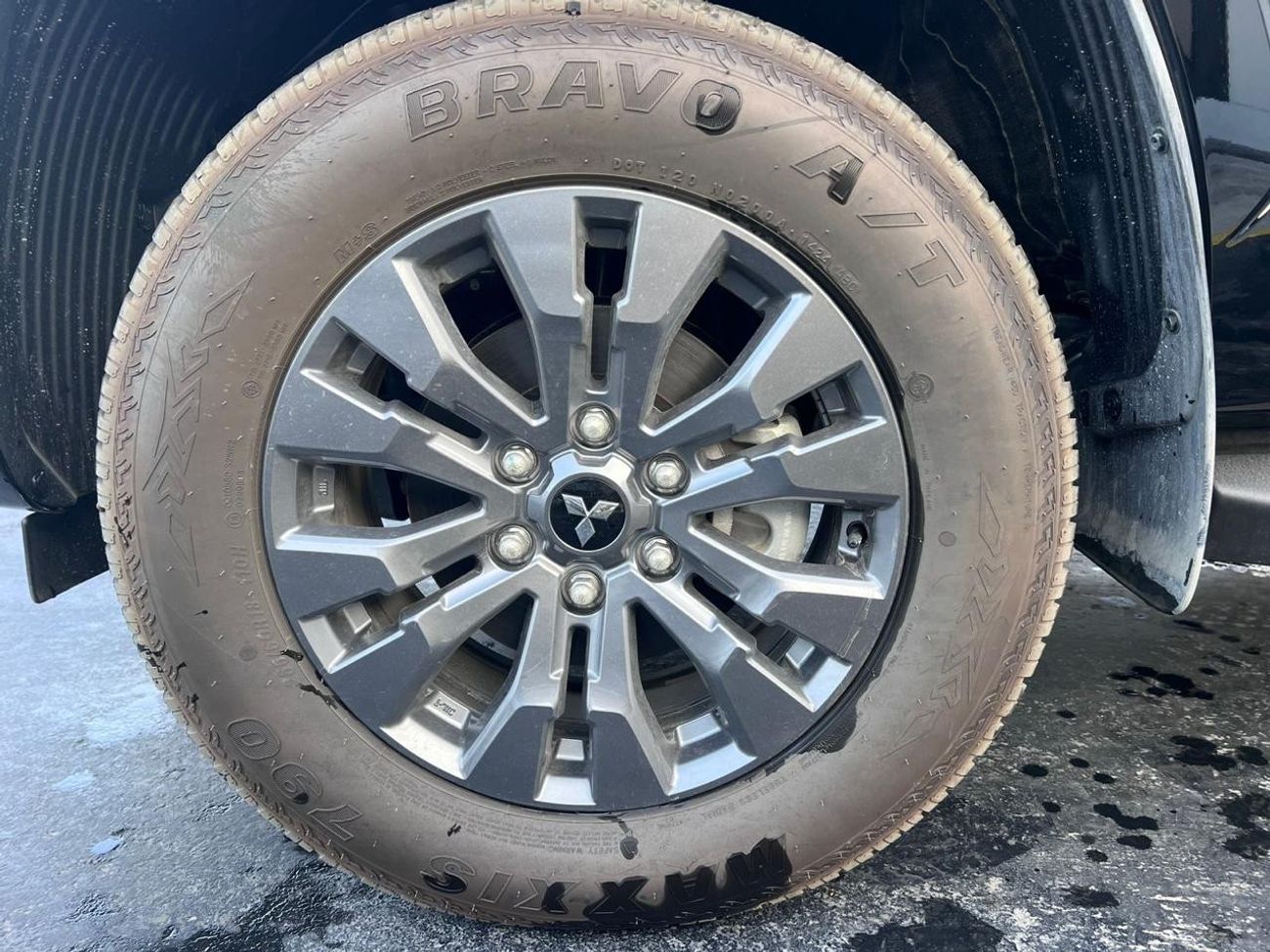 Mitsubishi L200 MITSUBISHI L200 DIESEL 2.4L AUTOMATIC