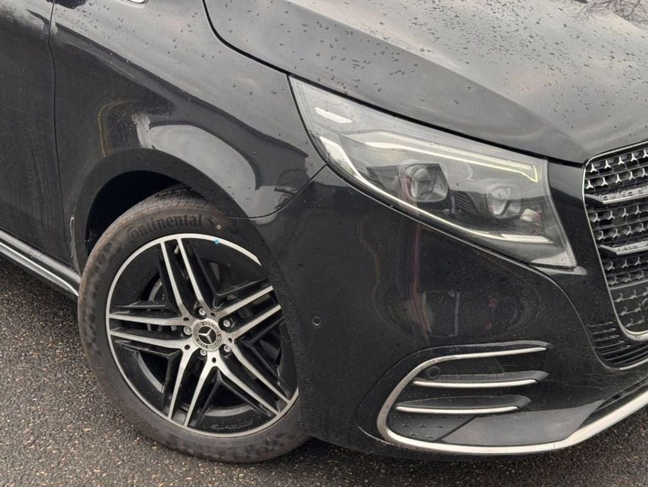 Mercedes Benz V300 AVANTGARDE VIP conversion Brand New 2025 Model in RHD or LHD