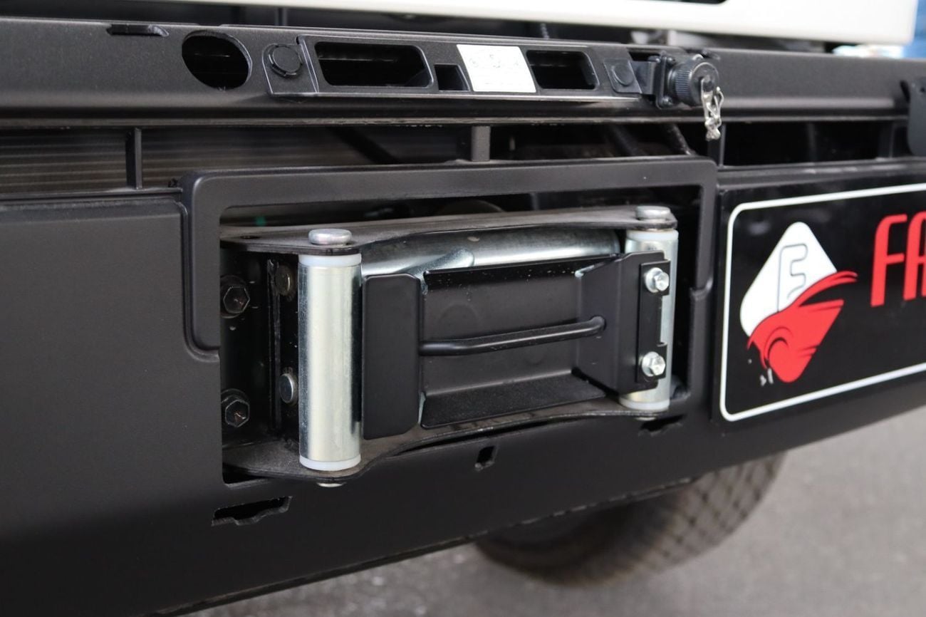 Toyota Land Cruiser 70 2.8 DIESEL MANUAL TRANSMISSION DIFF LOCK **التصدير فقط خارج الخليج*****EXPORT ONLY**