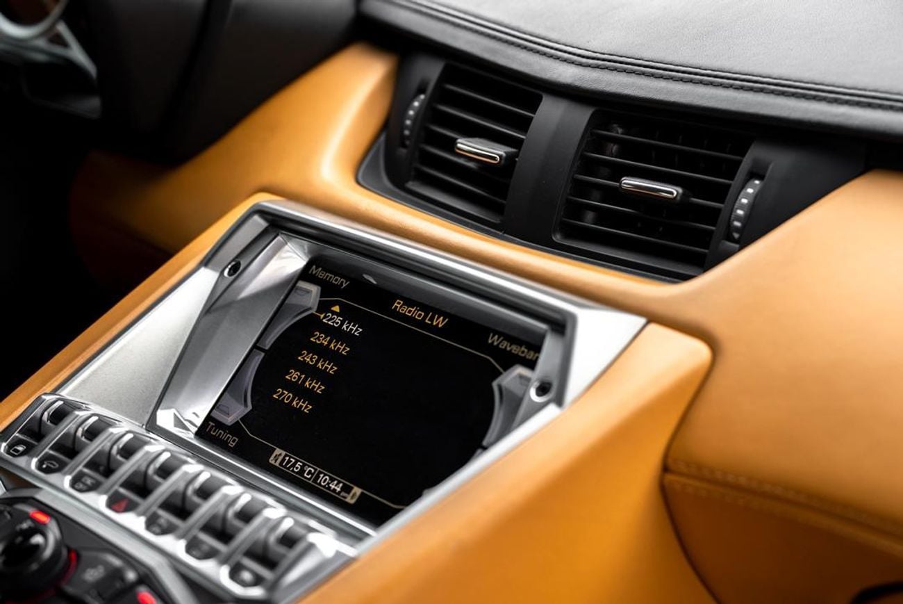 Lamborghini Aventador 6.5L V12 GCC Full service history