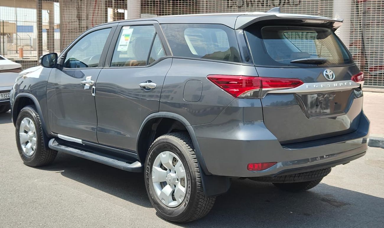 Toyota Fortuner 2024 Toyota Fortuner SR5 7-Seater 2.4L 4-Cyl Turbo Diesel A/T 4x4 Export Only