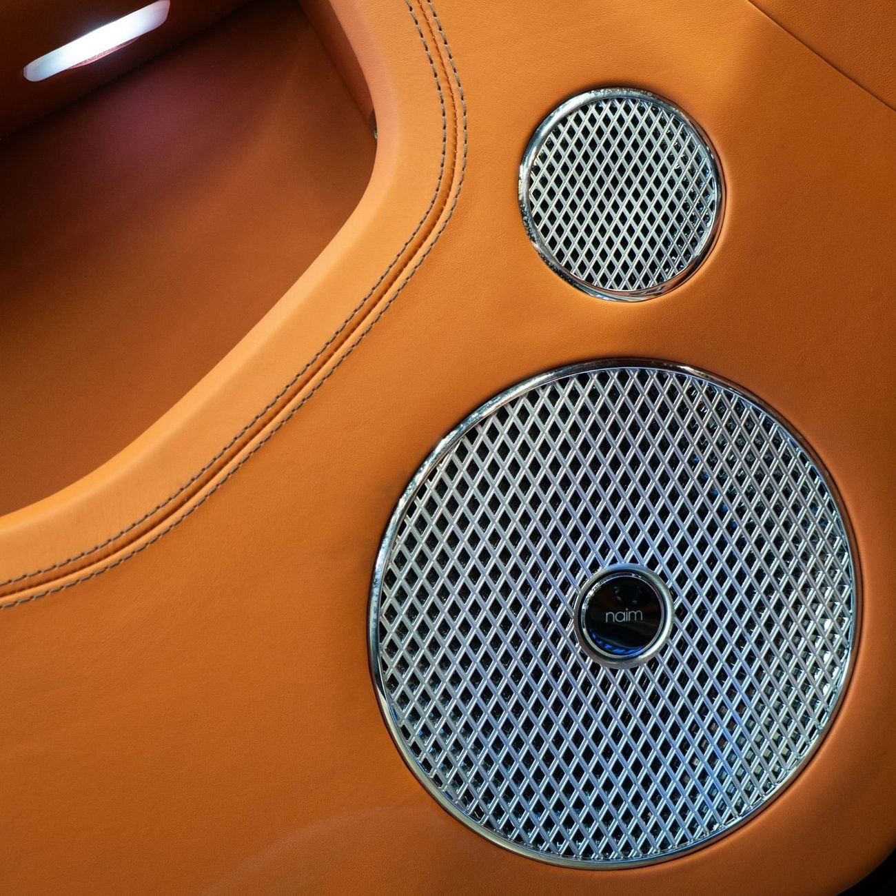 Bentley Continental GTC AED 19,166 P.M • 0% Downpayment • Bentley Continental GTC  • 1 Year Warranty