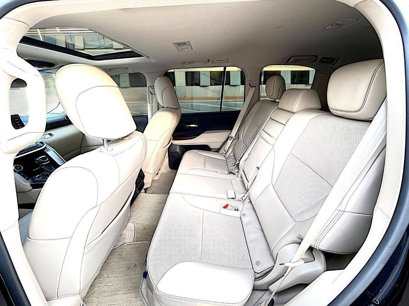 Toyota Land Cruiser GXR 4.0L  V6 | GCC SPECS | AED 3,760 / month