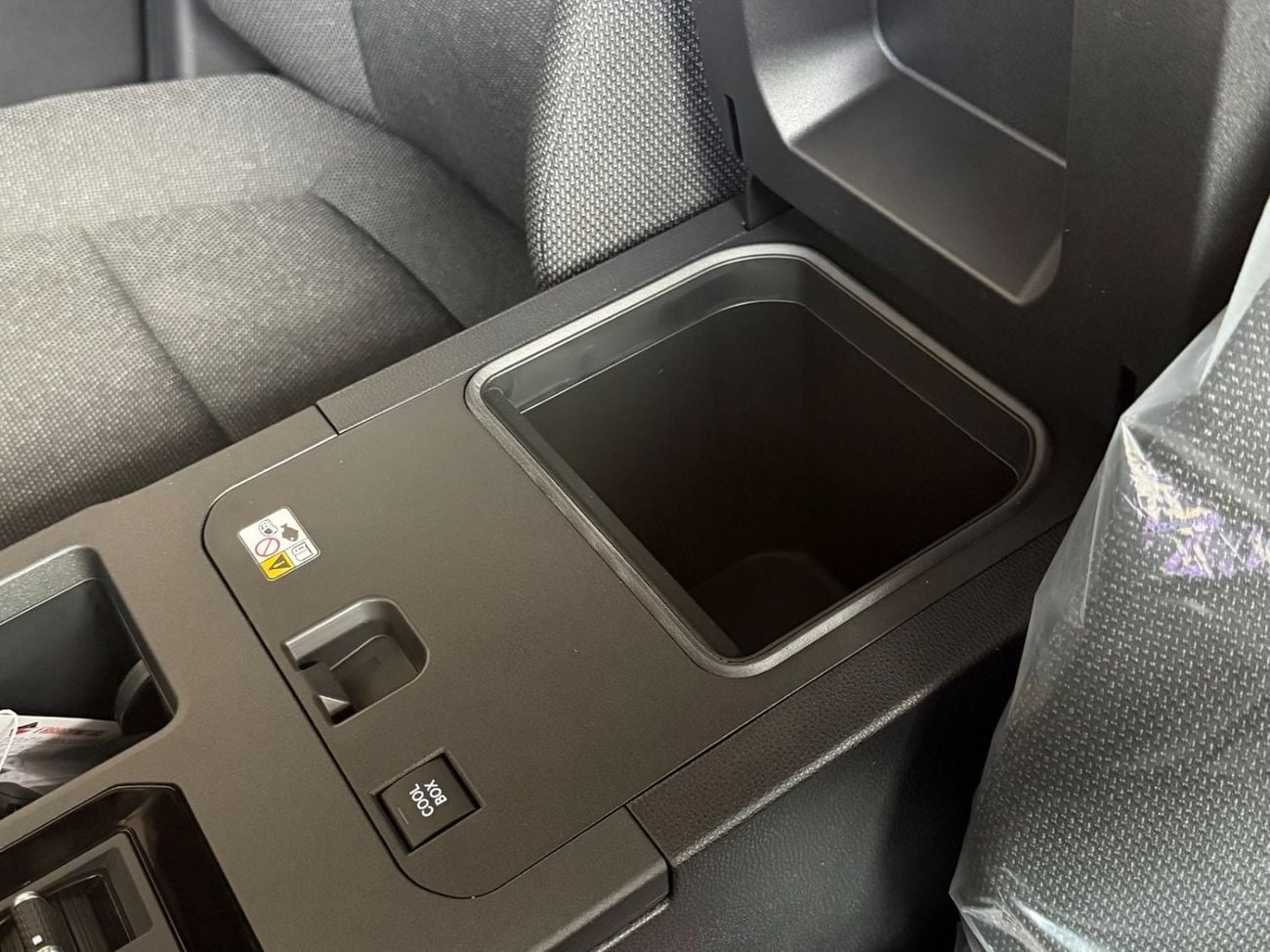 تويوتا برادو 2026 PRADO 2.4 TURBO SUNROOF BLACK INTERIOR