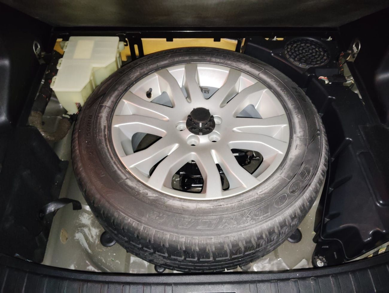 Land Rover LR2 HSE i6