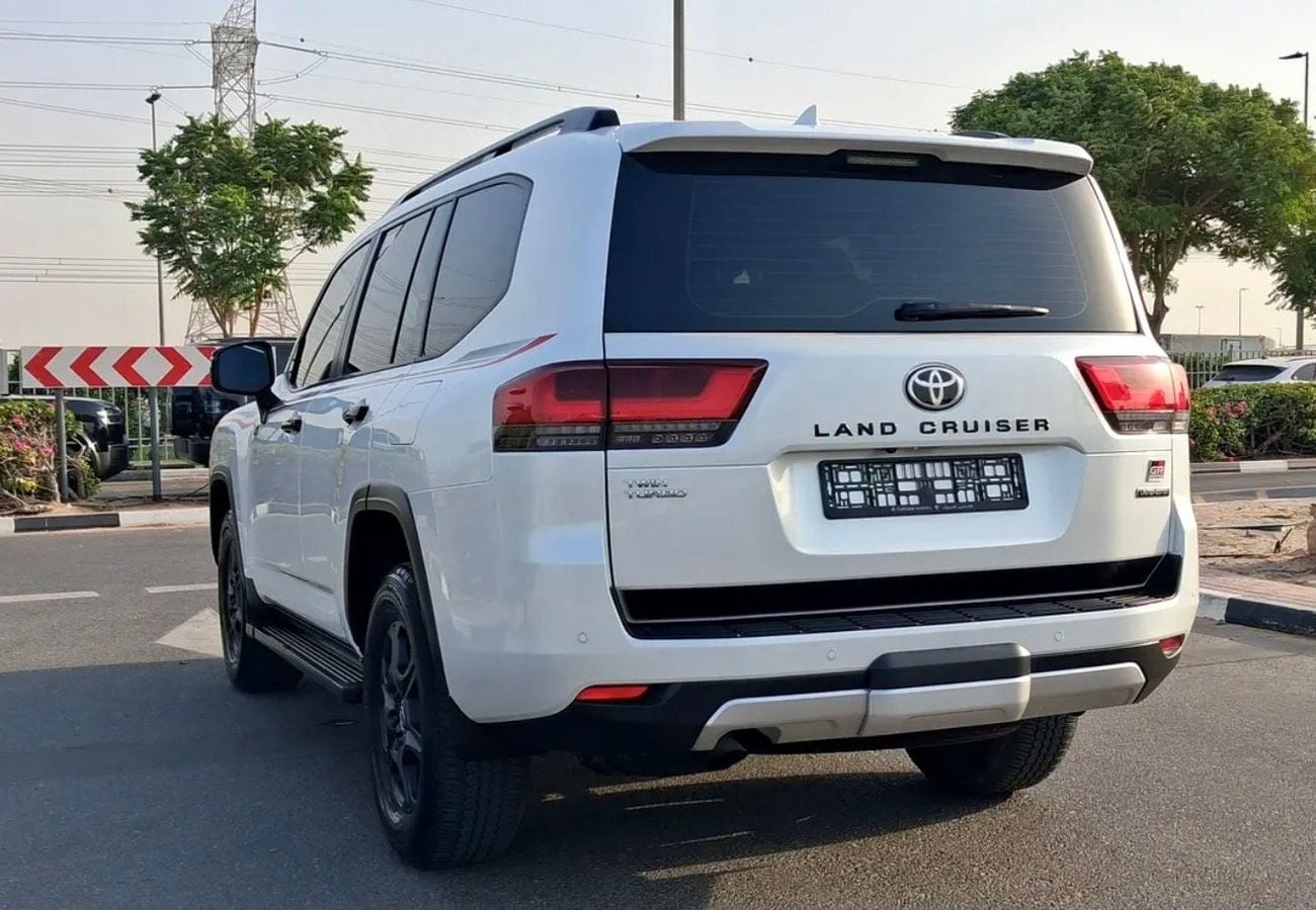 Toyota Land Cruiser GR SPORT