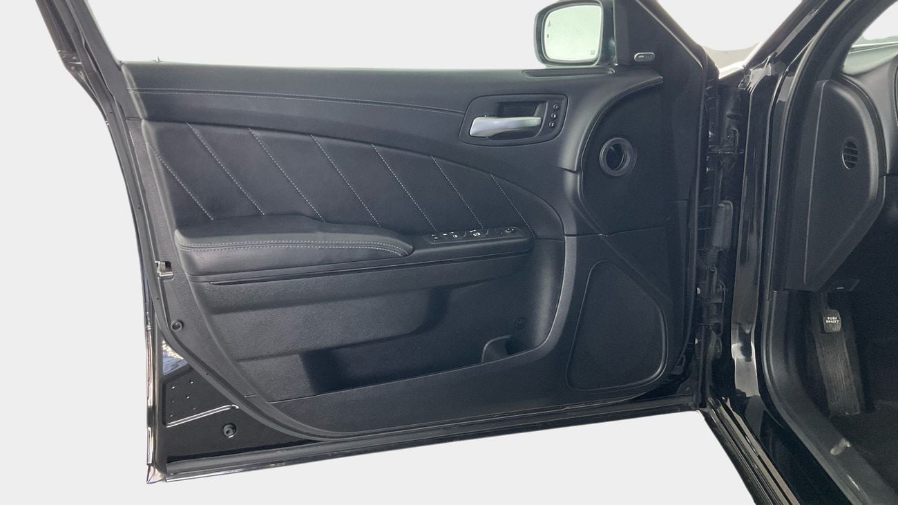 دودج تشارجر GT | upto AED 20,000 Ramadan Discount | شامل الضمان | 0 ﺪﻔﻋﺓ ﺃﻮﻟﻯ