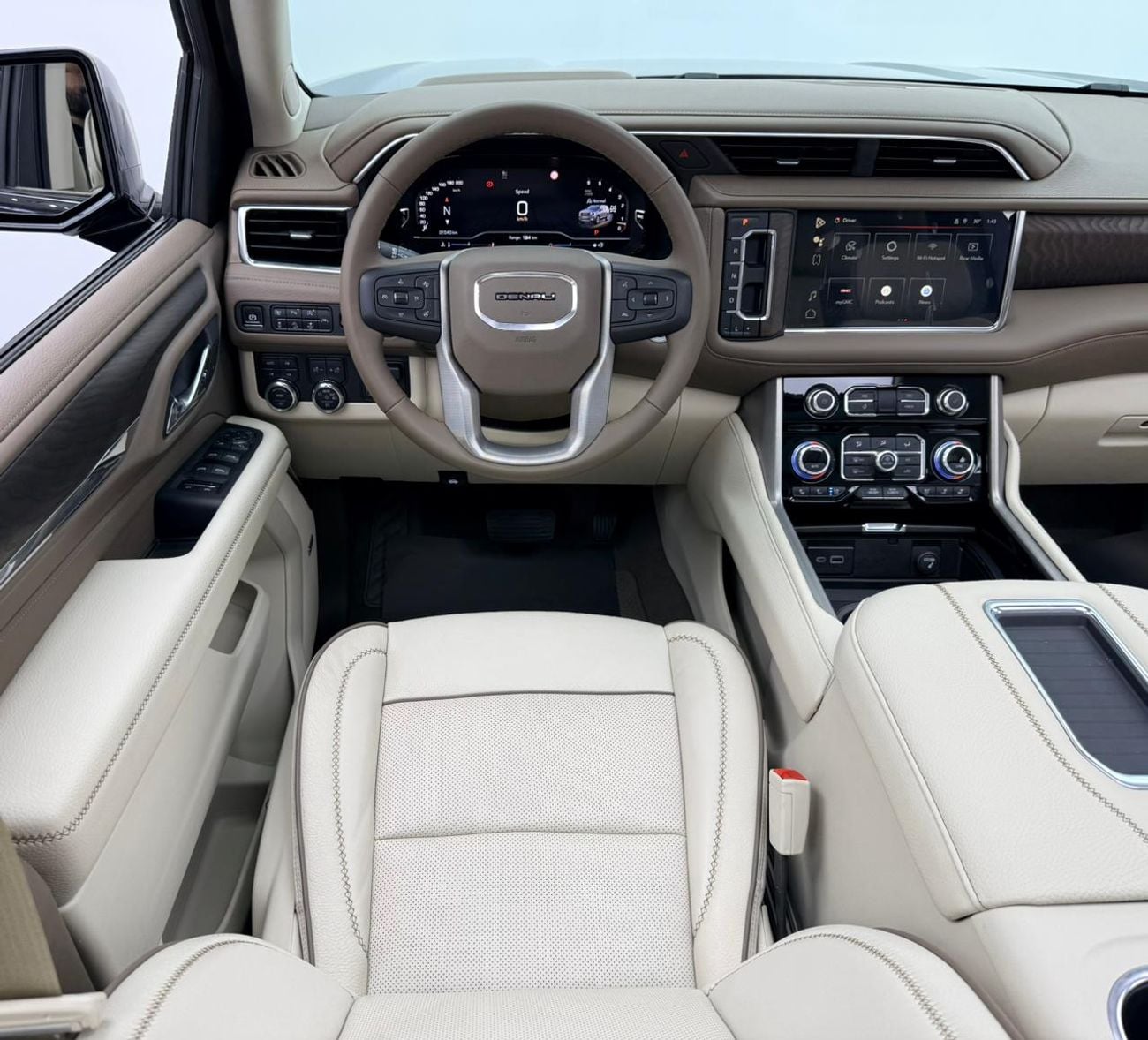 GMC Yukon 2024 GMC Yukon Denali, 2029 GMC Warranty + Service Pack, Full GMC Service History, Low Km, GCC