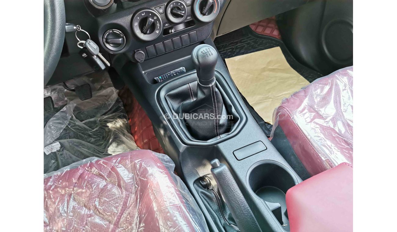 Toyota Hilux 2.4L Diesel, Manual , Power Heat Switch, Rear Camera, Bluetooth-DVD, Fog Lights (CODE # THMO02)