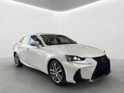 Lexus IS300 PREMIER 2019 LEXUS IS 300 — JAPANESE LUXURY WITH A SPORTY EDGE!