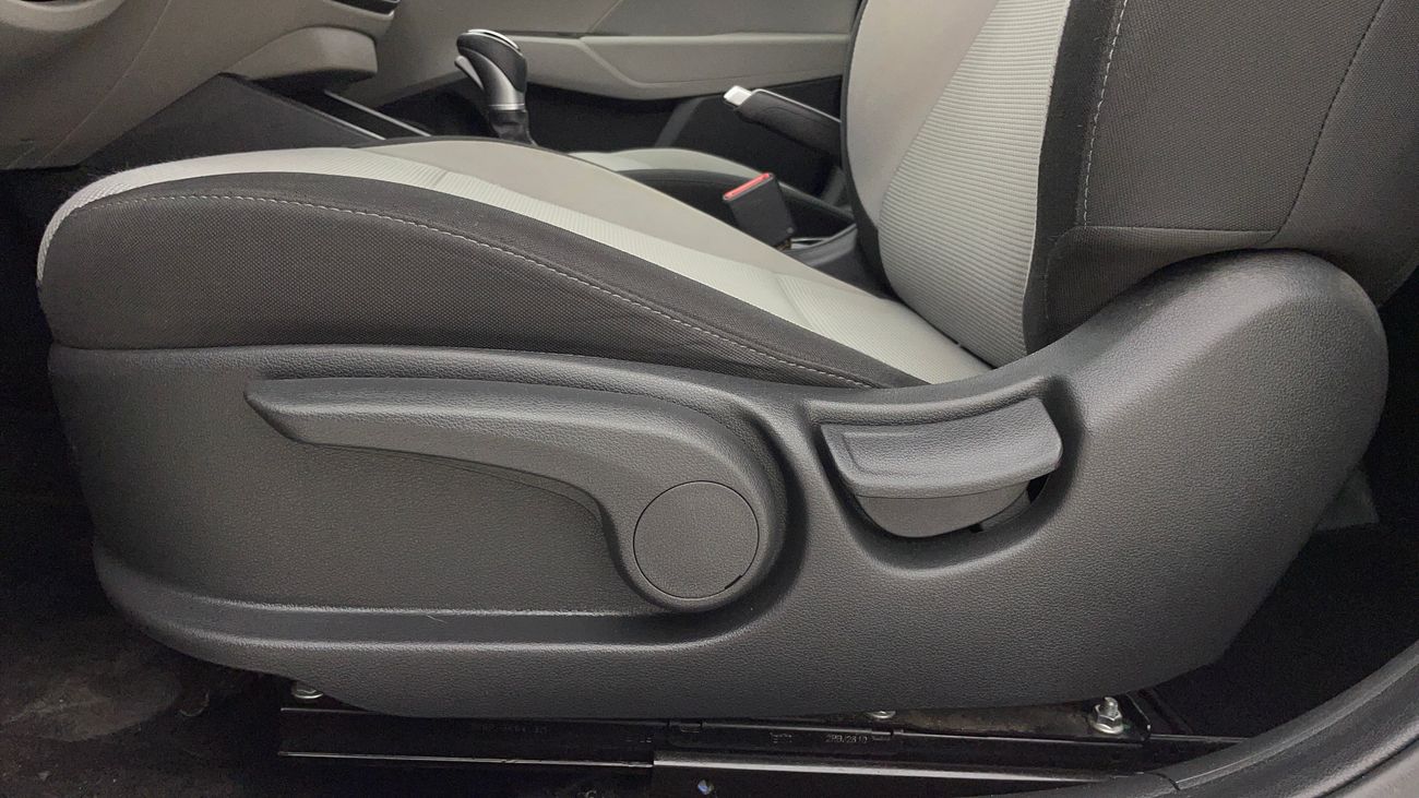 Hyundai Accent SMART 1.6 | Zero Down Payment | Home Test Drive