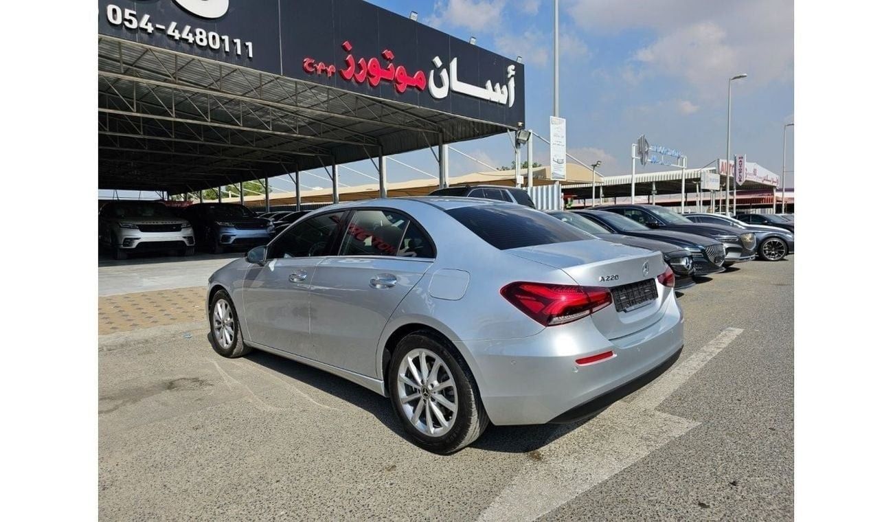 مرسيدس بنز A 220 Mercedes A220