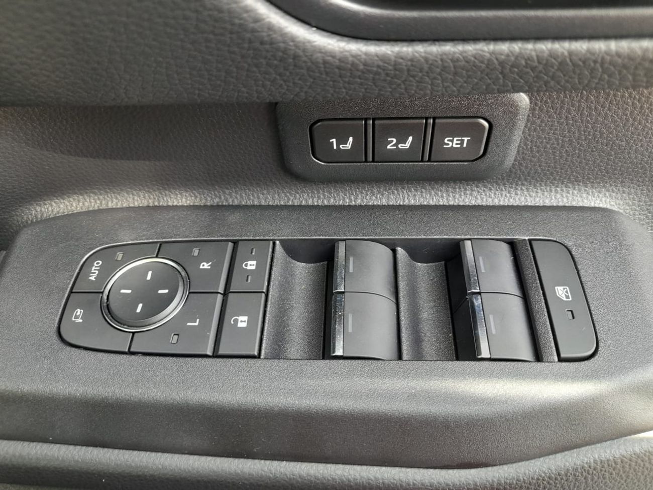 Toyota Prado Right-Hand drive Adventure plus diesel Auto two tone colour with 7 seater and coolbox