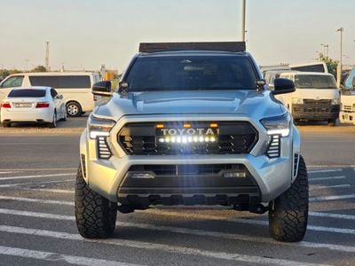 تويوتا تاكوما 2.4T SR5 (4x4)
