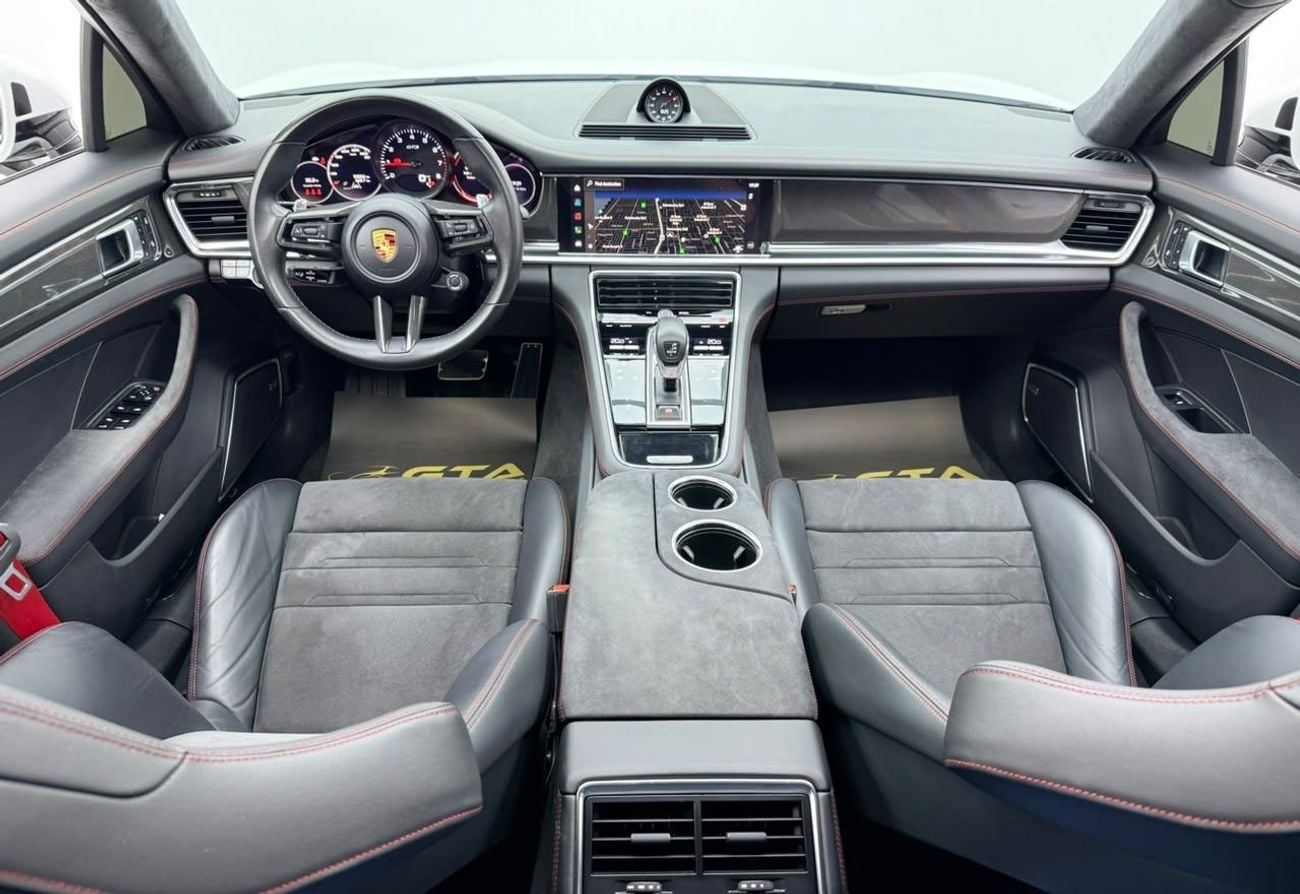 Porsche Panamera GTS