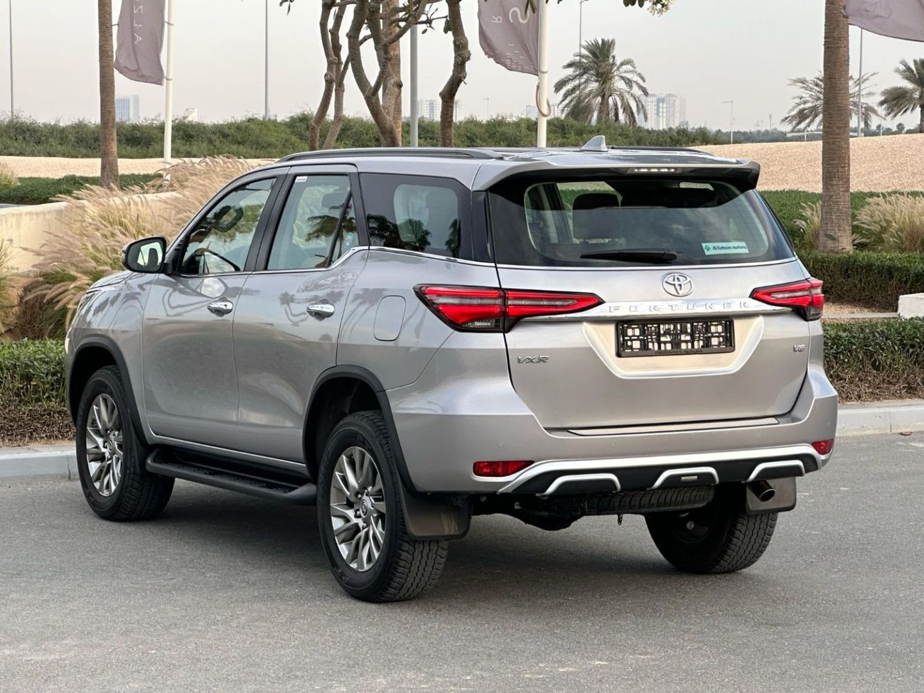 تويوتا فورتونر VXR 4.0L (278 HP)