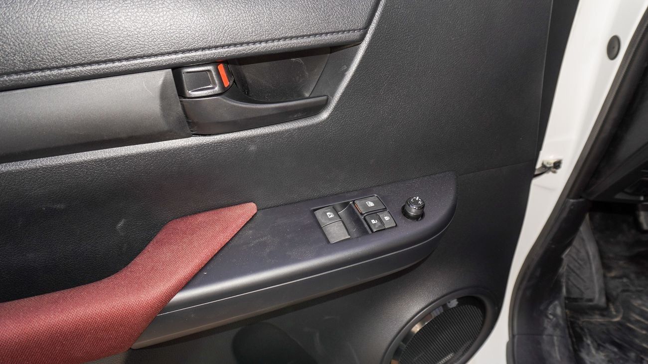 Toyota Hilux 2.7L Single Cabin M/T