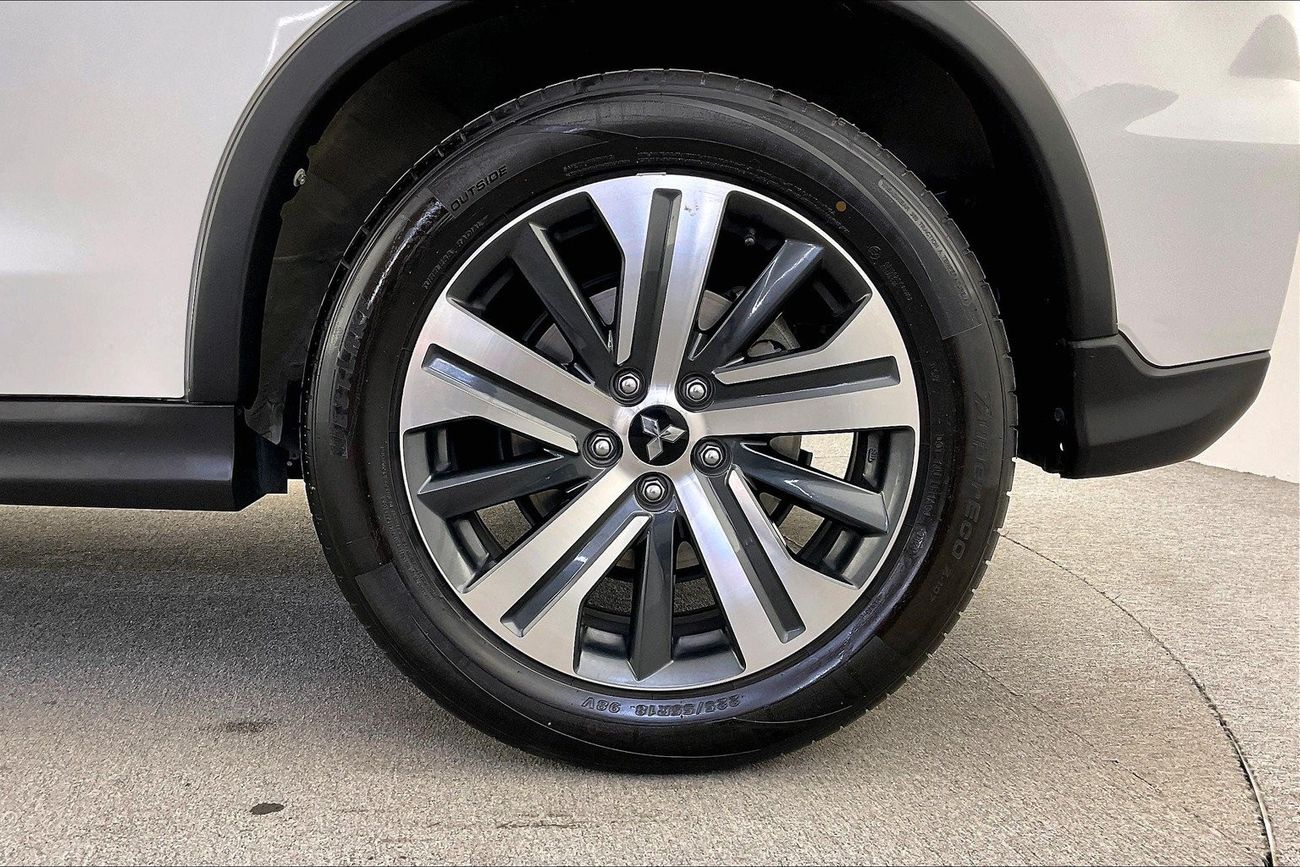 ميتسوبيشي ASX GLX Lowline | شامل الضمان | 0 ﺪﻔﻋﺓ ﺃﻮﻟﻯ