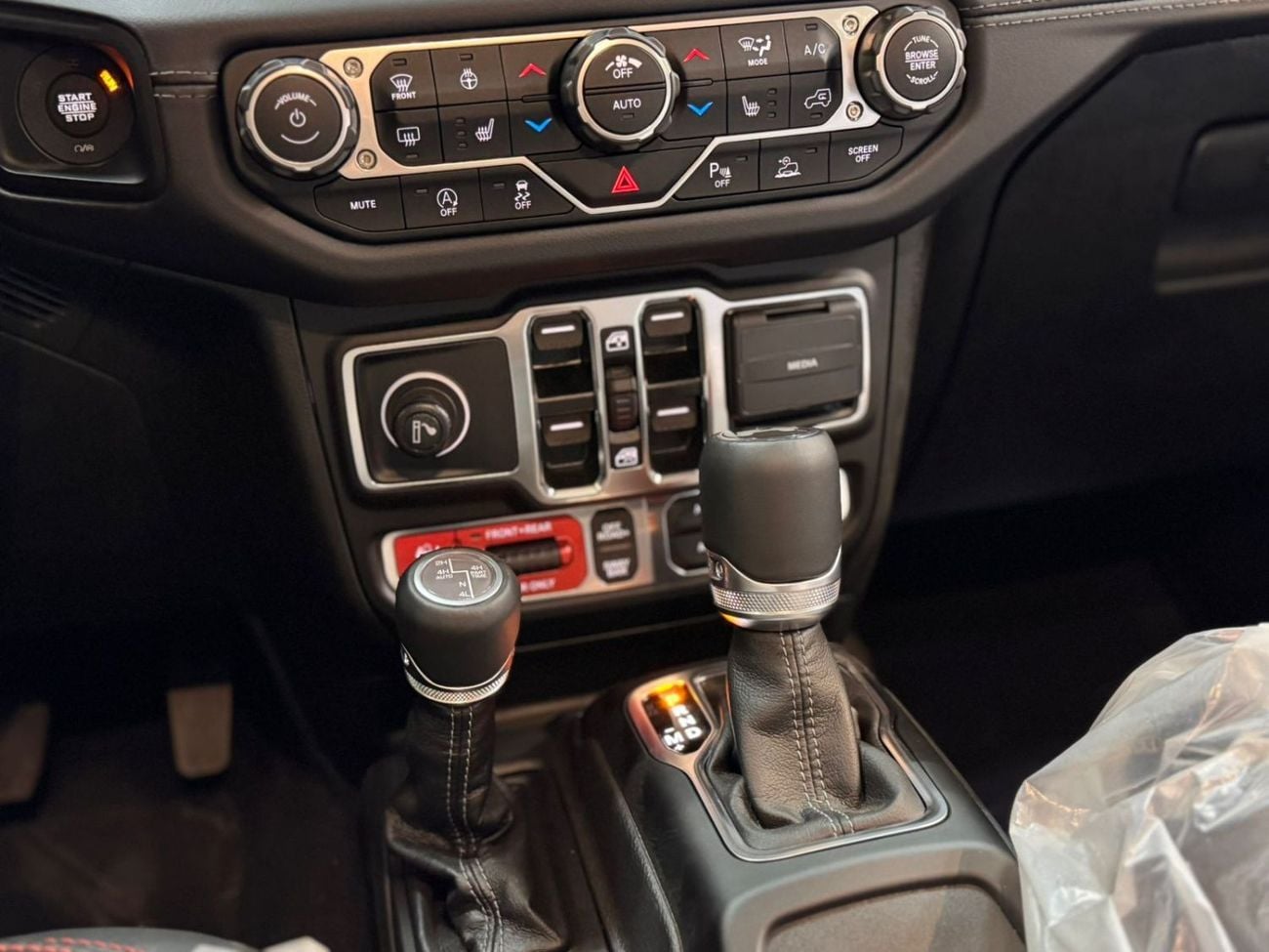 جيب رانجلر Rubicon 3.6L A/T (4 Seater)