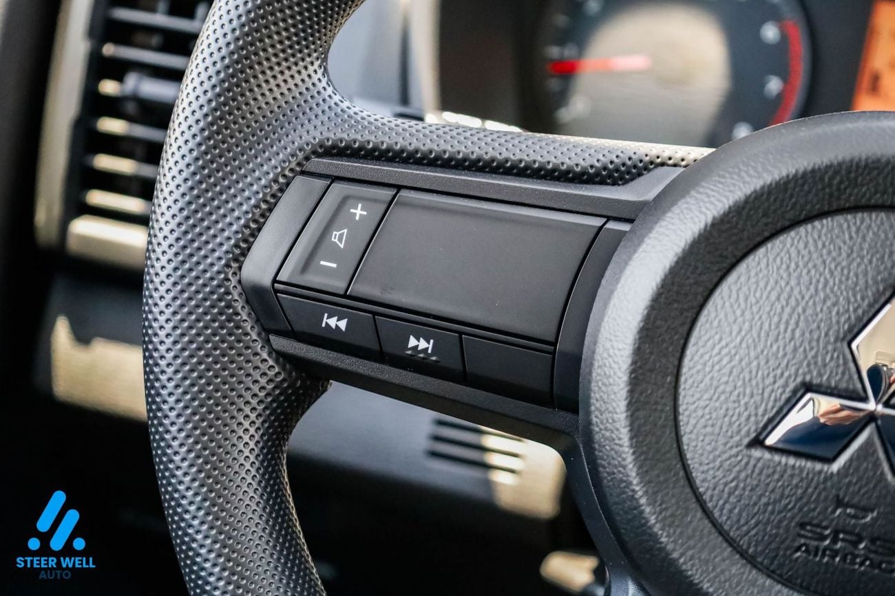 ميتسوبيشي L200 GLS | 2.4L Turbo Diesel | 6-Speed Manual | 4WD | 181 HP | GCC Spec | Export Only