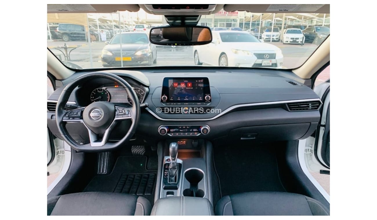 نيسان ألتيما SV