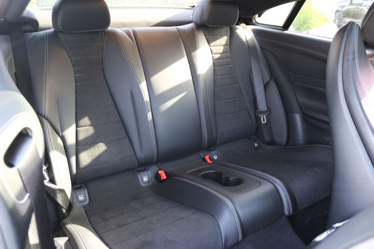 Mercedes Benz E 200 Coupe NERCEDES E200 COUPE FULL OPTIONS MODEL 2020 ORGINAL PAINTS