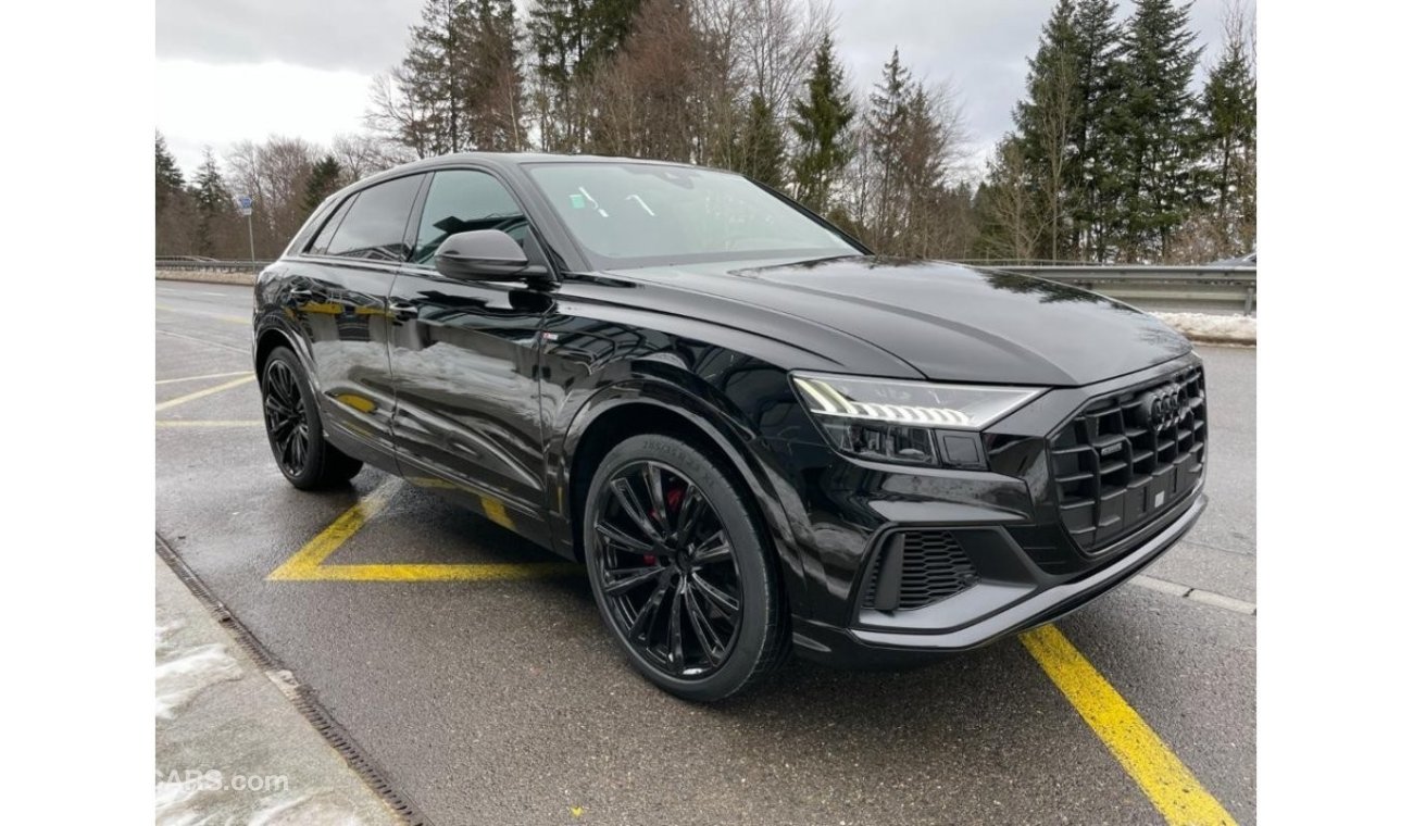 Audi Q8 Competition Plus 3.0L MHEV AT