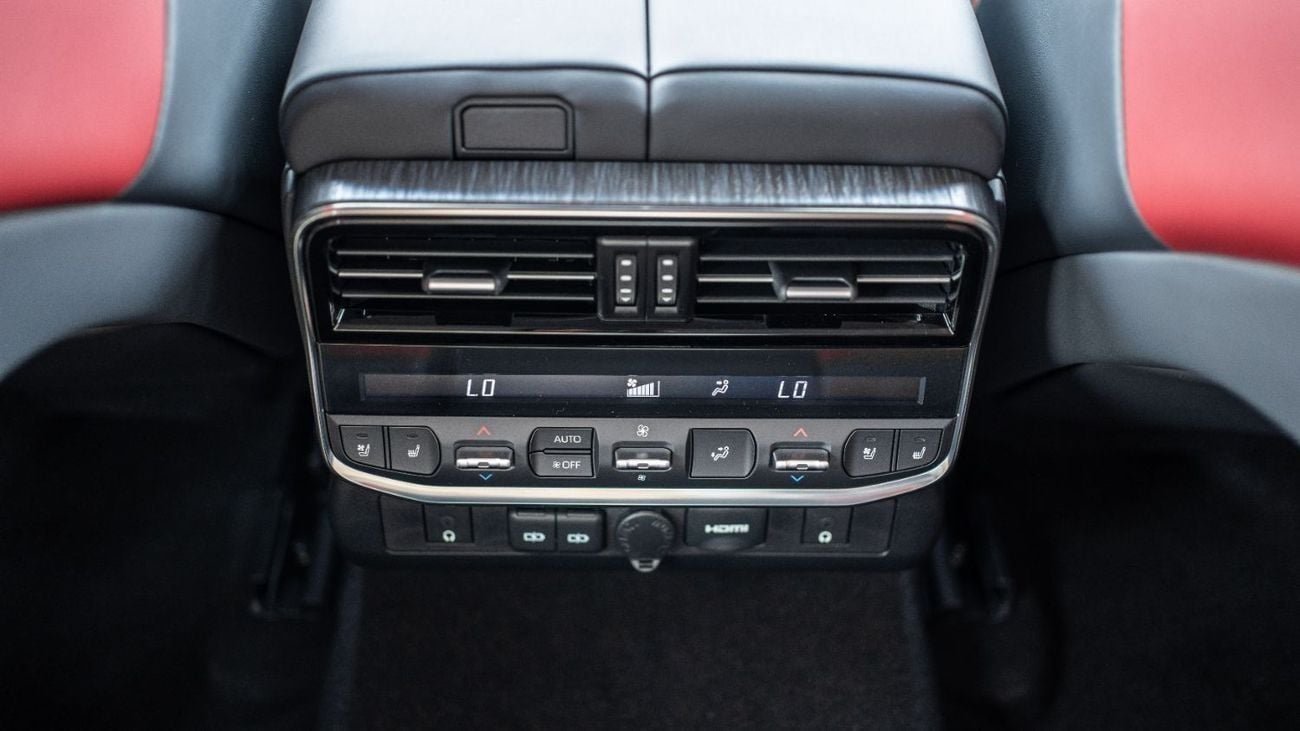 تويوتا لاند كروزر 2025 Toyota Land Cruiser VXR 3.5L AT Hybrid (Black-Red)