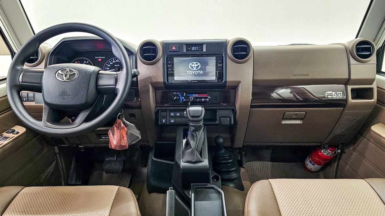 Toyota Land Cruiser 70