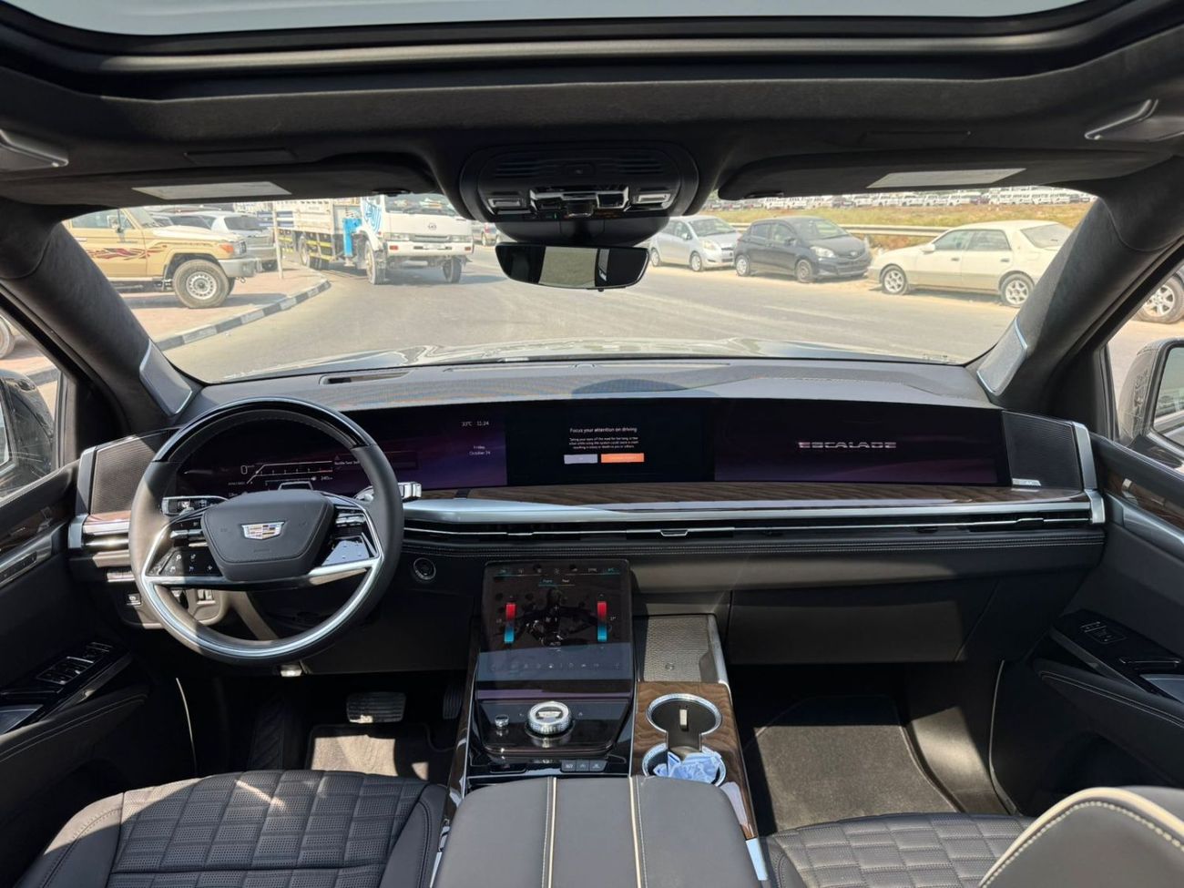 Cadillac Escalade 2025 Cadillac Escalade 6.2L V8 ESV Sport Platinum Executive Canadian Spec