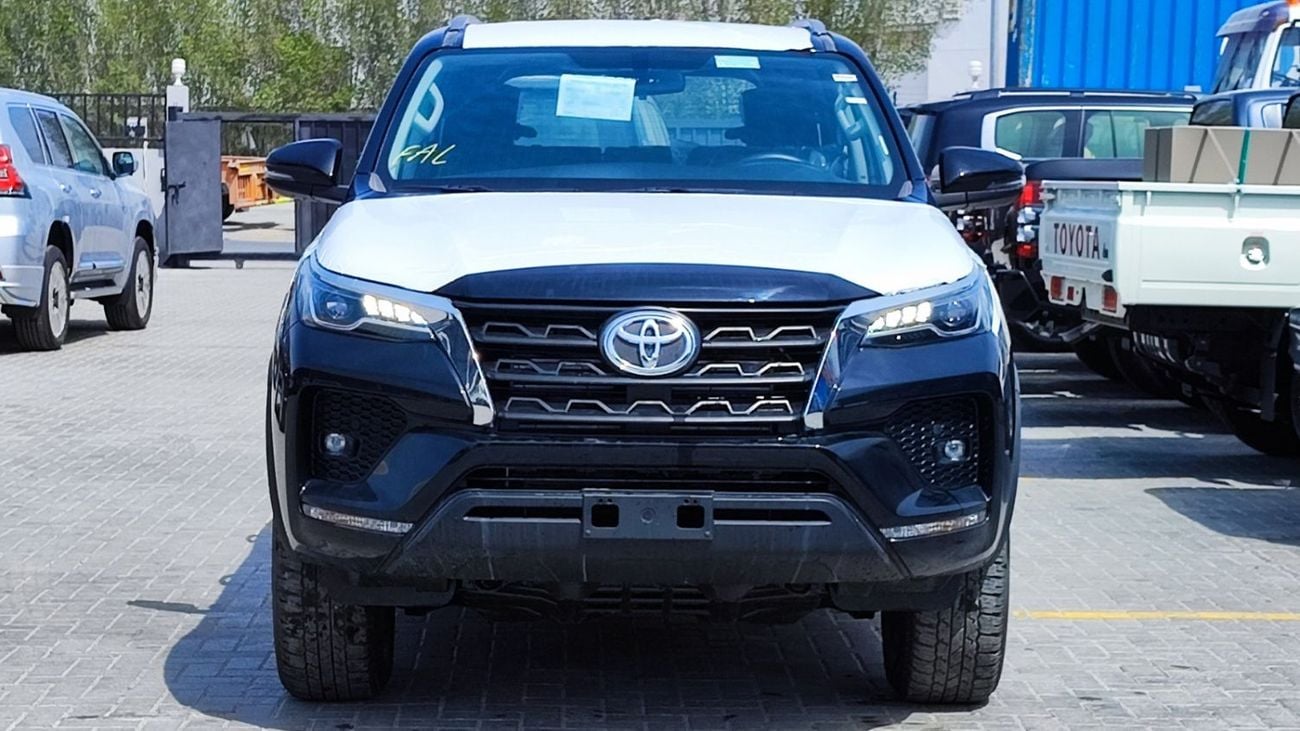 تويوتا فورتونر Toyota Fortuner || 2.7L V4 Petrol || Climate Control || Only for Africa Special Price