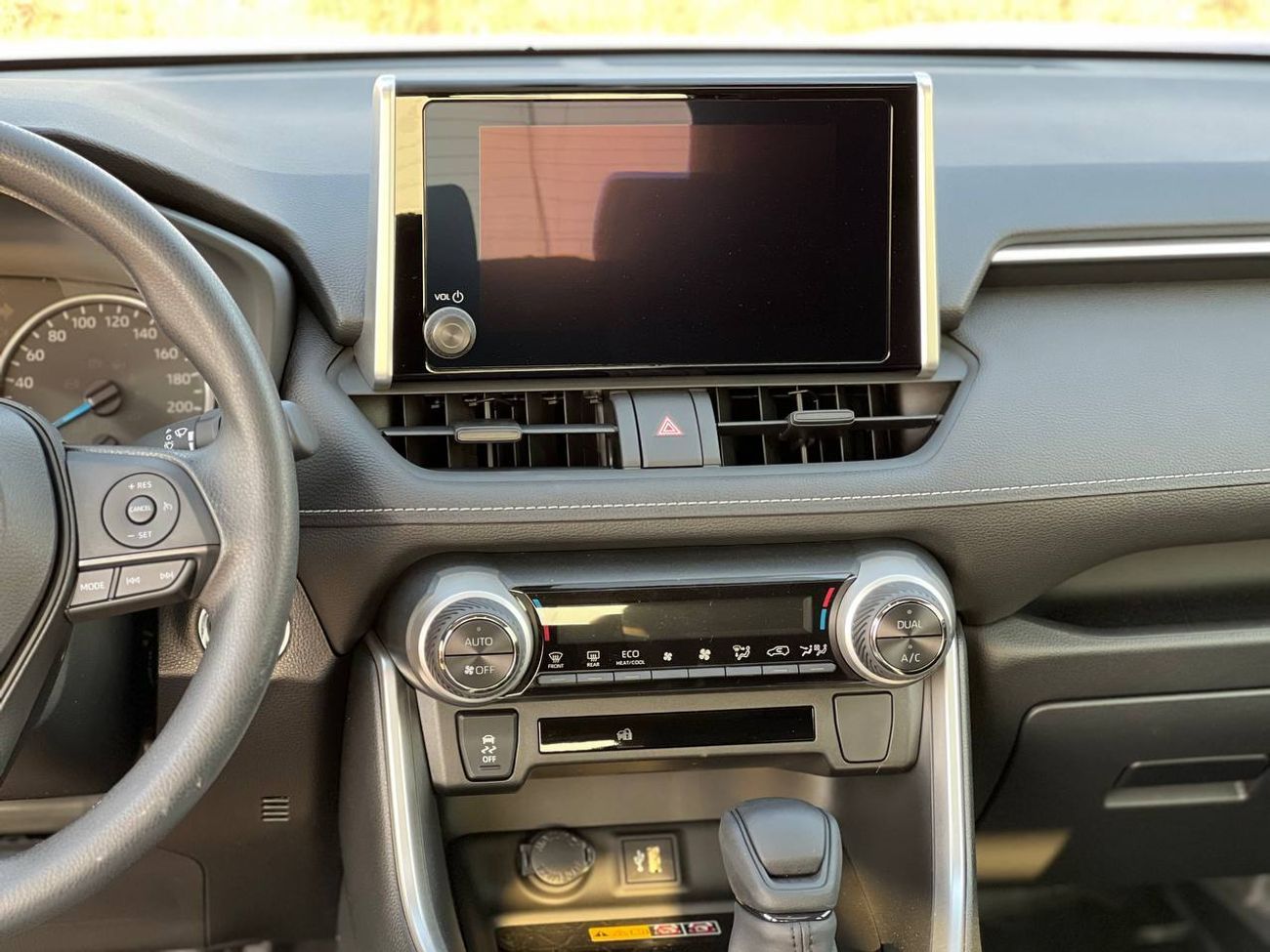 Toyota RAV4 2.5L HYBRID A/T // 2025 // MID OPTION WITH SUNROOF , NAVIGATION // SPECIAL OFFER // BY FORMULA AUTO