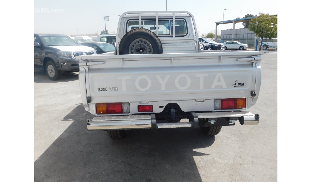 تويوتا لاند كروزر بيك آب 79 SINGLE CAB PICKUP V8 4.5L DIESEL MANUAL TRANSMISSION WITH DIFF.LOCK