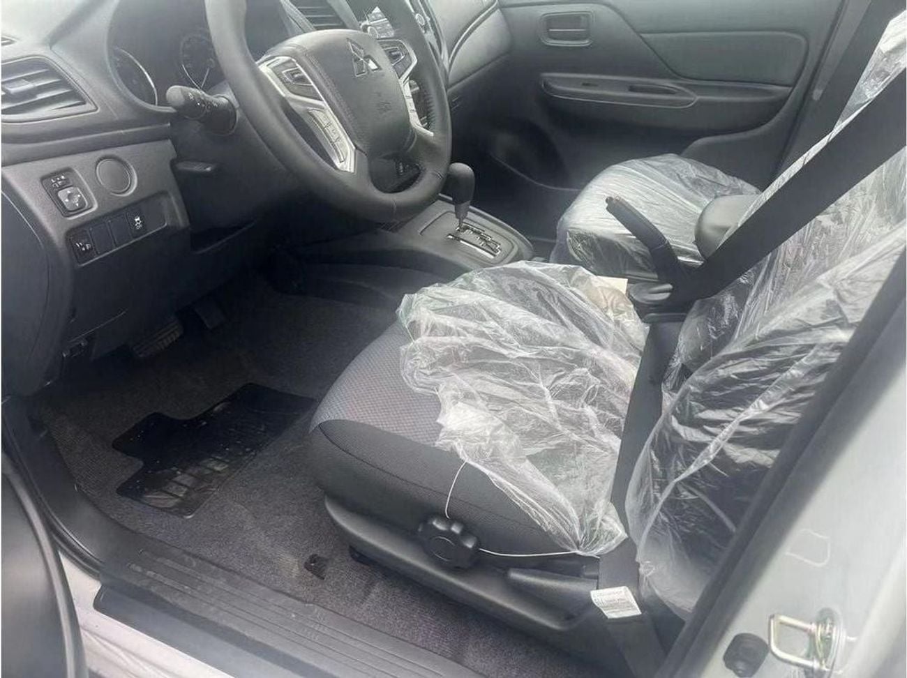 Mitsubishi L200 GL MITSUBISHI L200 BASIC DIESEL AUTO- S72 2.2L 2022